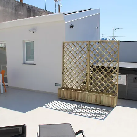 Alojamento de Acomodação e Pequeno-almoço La Terrazza 4*